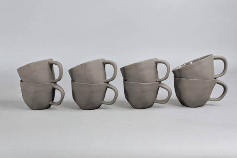 Geschirrset für 8 Personen mit Servietten und Milchkaffee Tassen 76 teilig