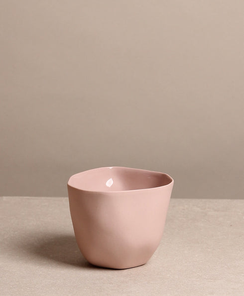 https://www.tinkalu.com/media/ab/58/34/1730564808/Becher gro rose.jpg
