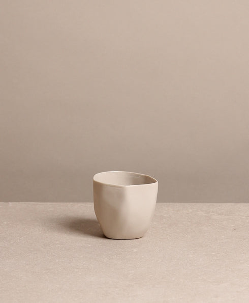 https://www.tinkalu.com/media/79/77/11/1730562929/Becher klein beige.jpg