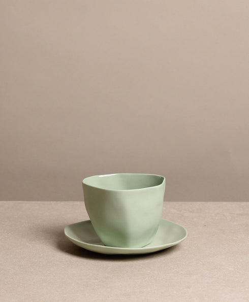 https://www.tinkalu.com/media/0c/34/ff/1730823451/Becher mittel mit UT mint.jpg