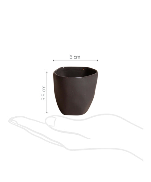 https://www.tinkalu.com/media/a8/d0/68/1732480308/Hand Becher Espr anthra tiny.jpg