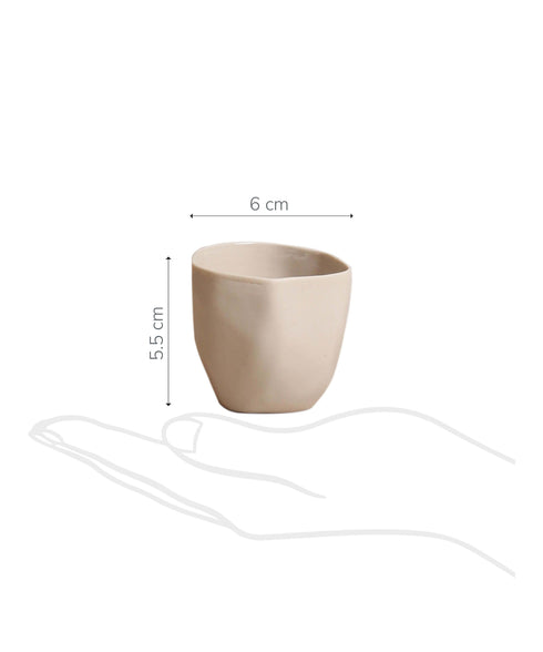 https://www.tinkalu.com/media/f1/44/68/1732480308/Hand Becher Espr beige tiny.jpg