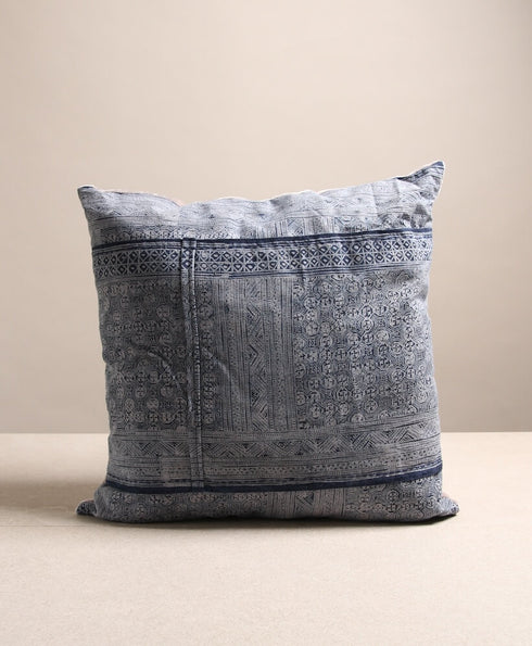 https://www.tinkalu.com/media/c0/c1/7e/1730878476/Kissen blau 2.jpg