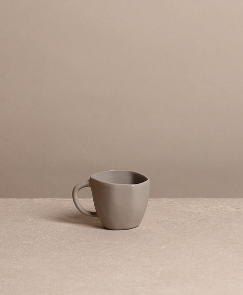 https://www.tinkalu.com/media/ca/18/ac/1730641201/Tasse XS grau.jpg