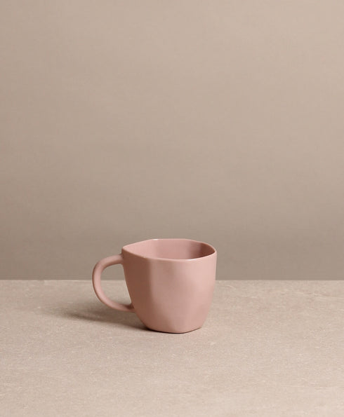 https://www.tinkalu.com/media/55/b5/ed/1730561495/Tasse klein rose.jpg